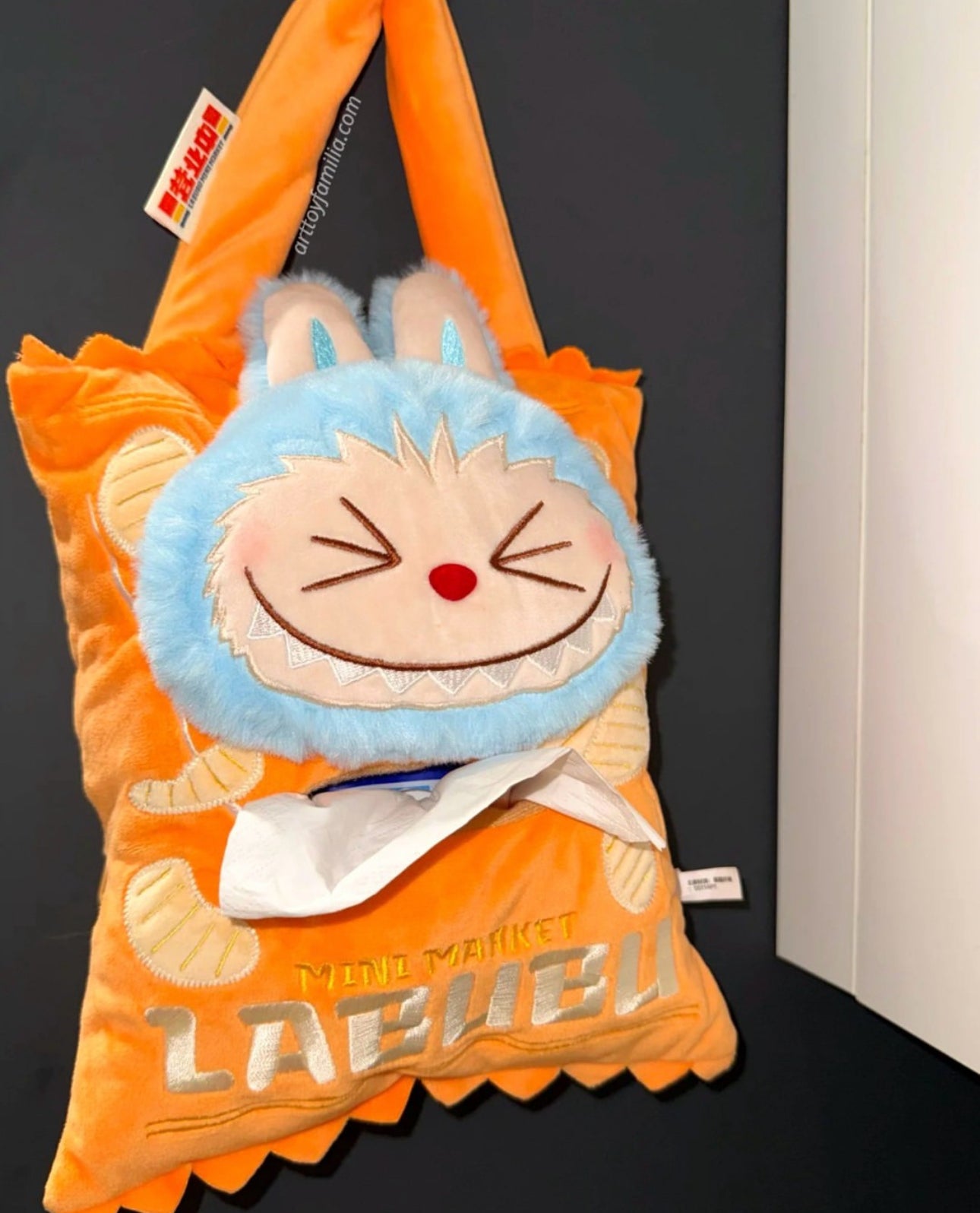 Pop Mart - The Monsters - Labubu Wacky Mart Series Hanging Tissue Holder (Pop-Up Exclusive)
